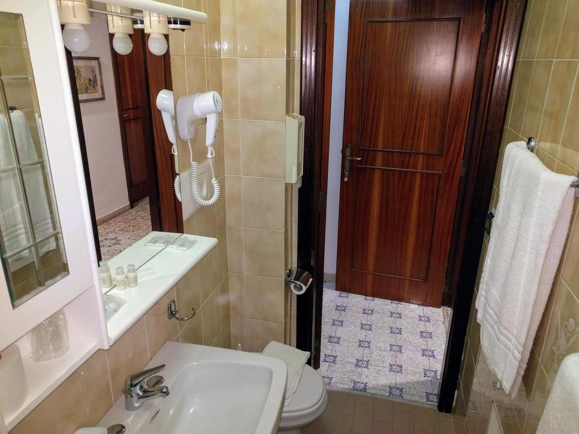 Hotel Conte - S. Angelo Bay Серрара-Фонтана Экстерьер фото